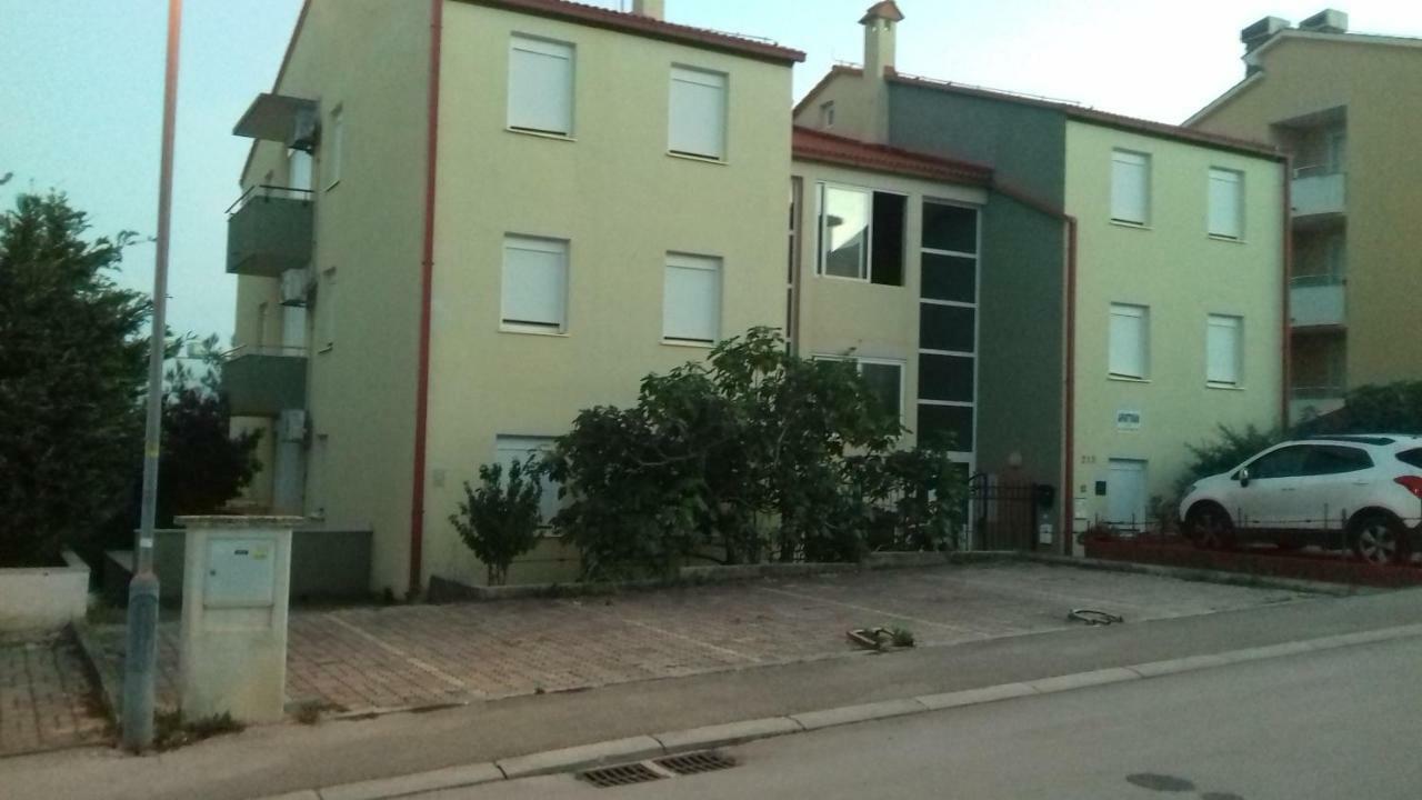 Kamenjak Free Bikes Daire Premantura Dış mekan fotoğraf